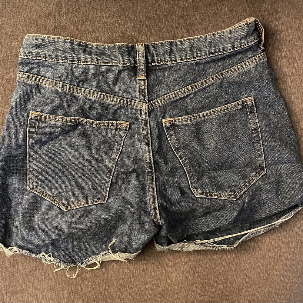 Bundle Shorts - Picture 3 of 7